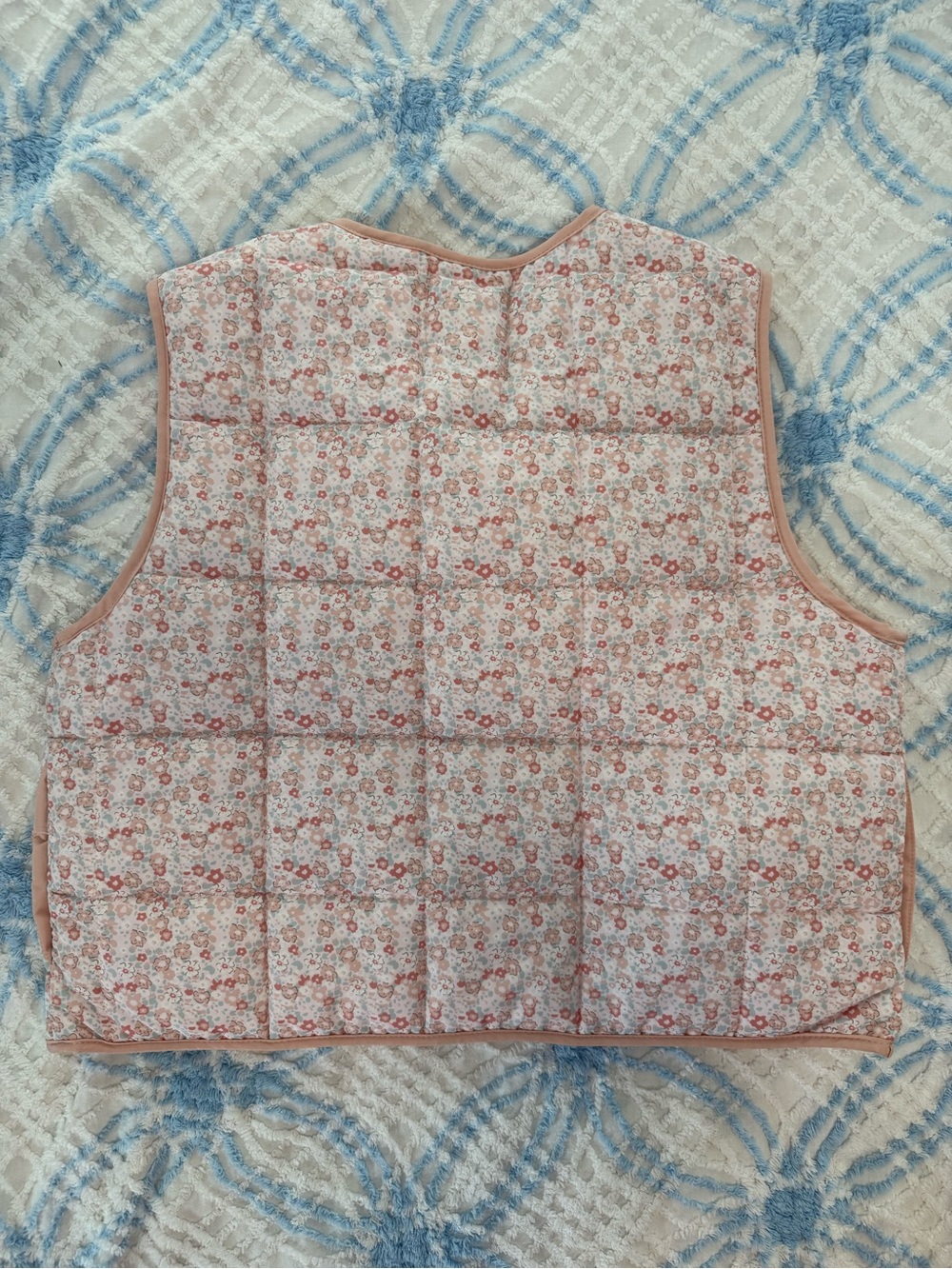 NWT Women’s floral STOOSH vest LARGE - Picture 2 of 2